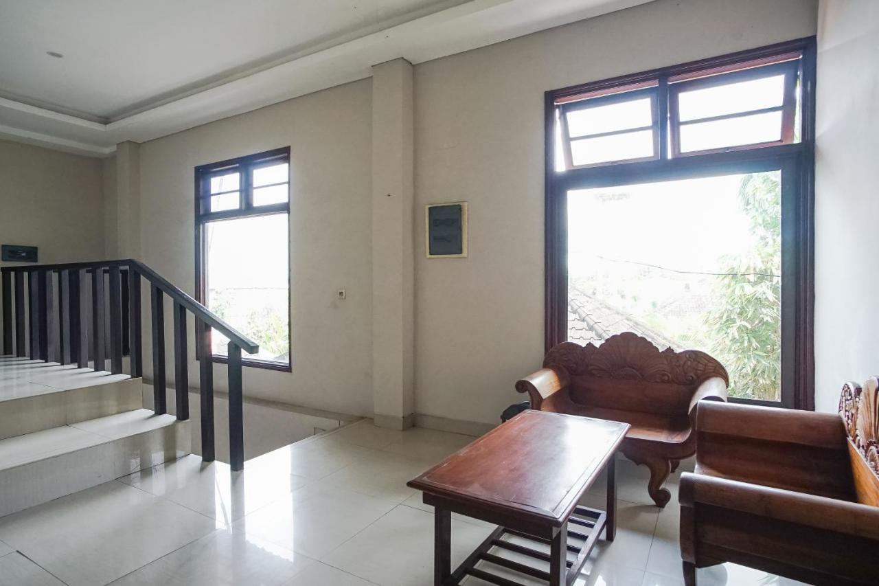 Hotel Akarsa Transit à Sanur Extérieur photo