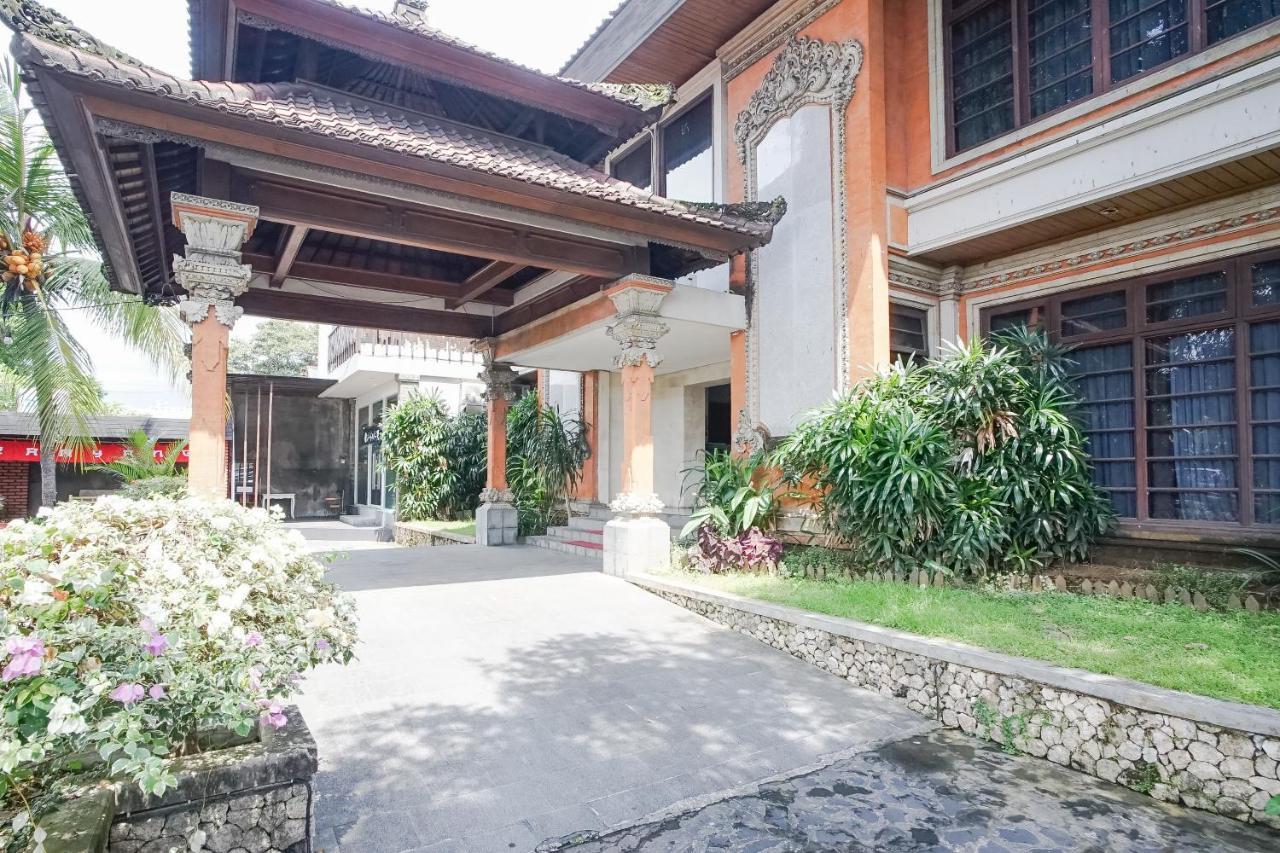Hotel Akarsa Transit à Sanur Extérieur photo