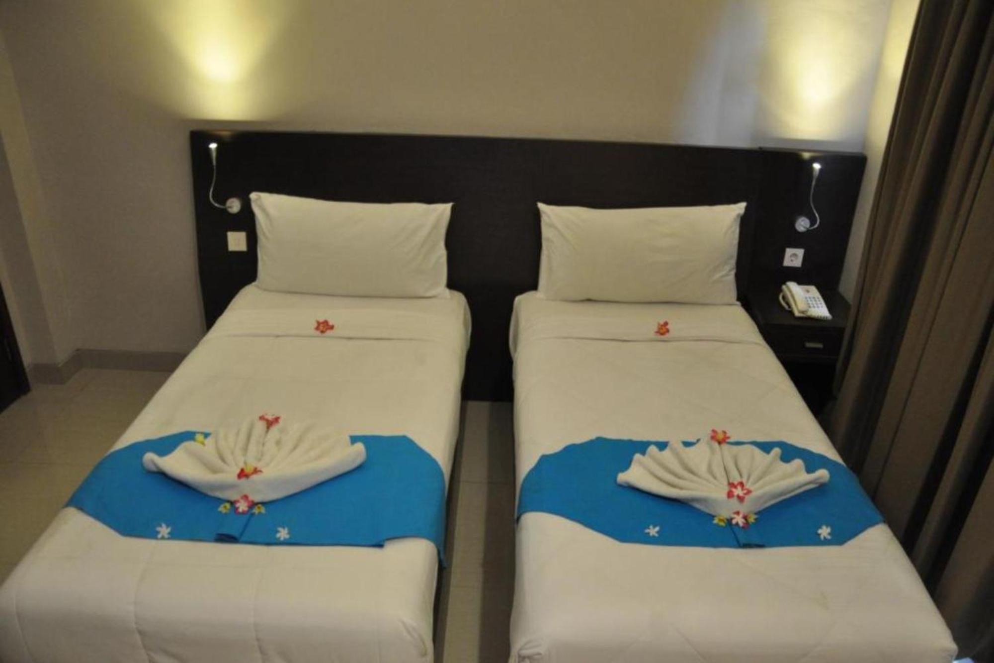 Hotel Akarsa Transit à Sanur Extérieur photo